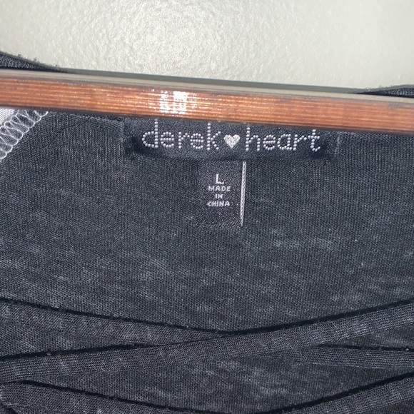 Loose “Baseball T” style dress w/ crossed neck - Picture 8 of 12